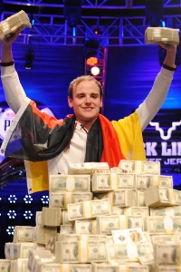 News: Heinz is the World Champion Poker!