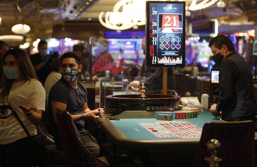 mask poker